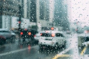 Consejos para conducir bajo la lluvia